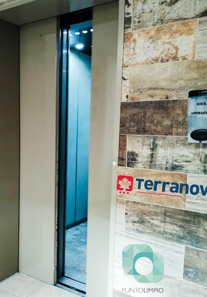 Hotel Terranova Леон Экстерьер фото
