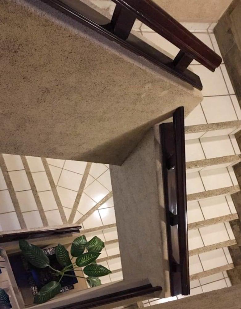 Hotel Terranova Леон Экстерьер фото