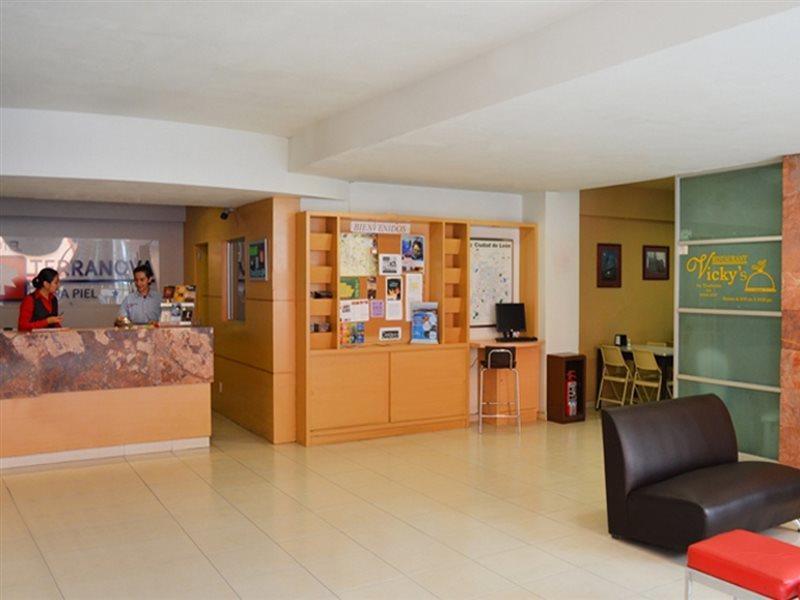 Hotel Terranova Леон Экстерьер фото